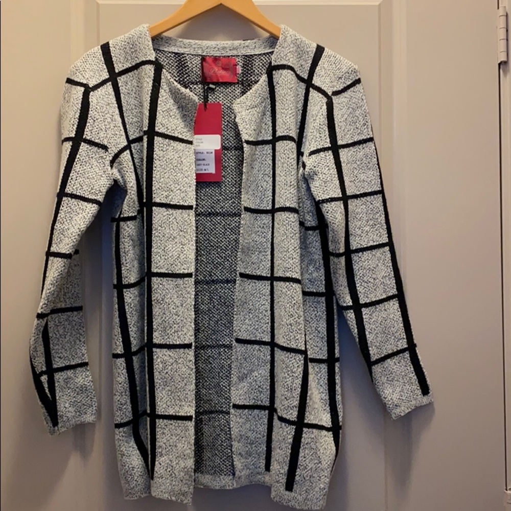 Open women’s blazer brand new with tags